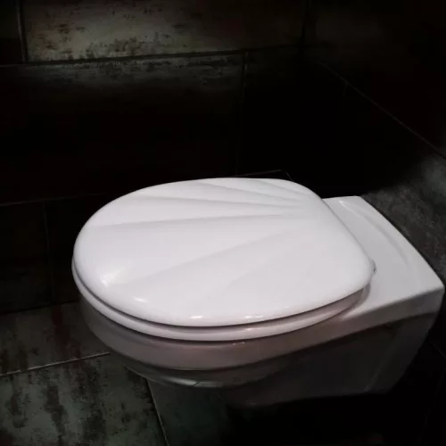 WC tető fehér | P07D